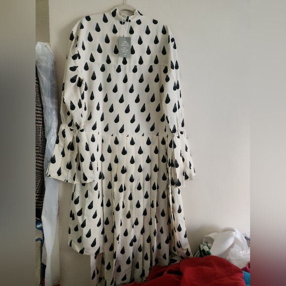 H&M STUDIO A/W 2023 GRAPHIC-PRINT PLEATED Maxi DRESS cream/black NO LOW BALLING! - Picture 13 of 16